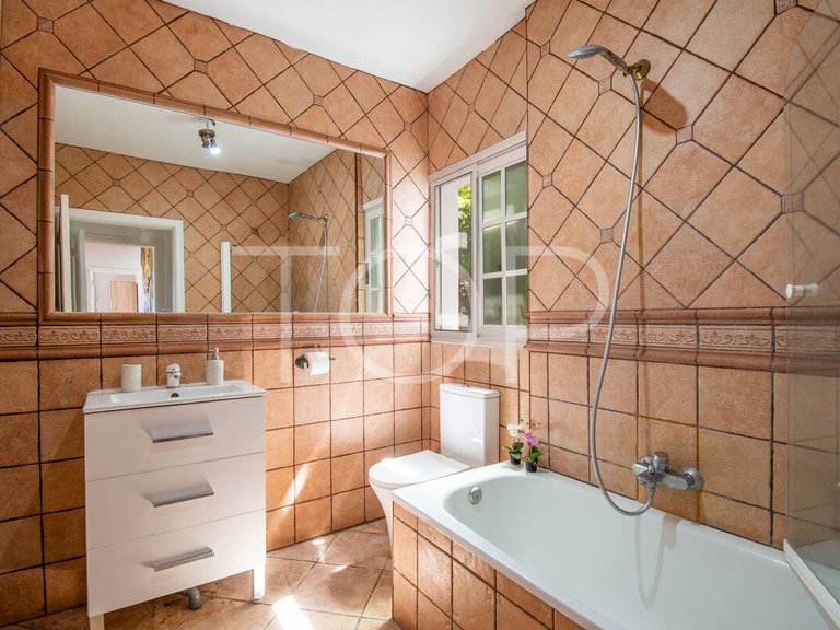 Country House for Sale in Guía De Isora, Tenerife 33