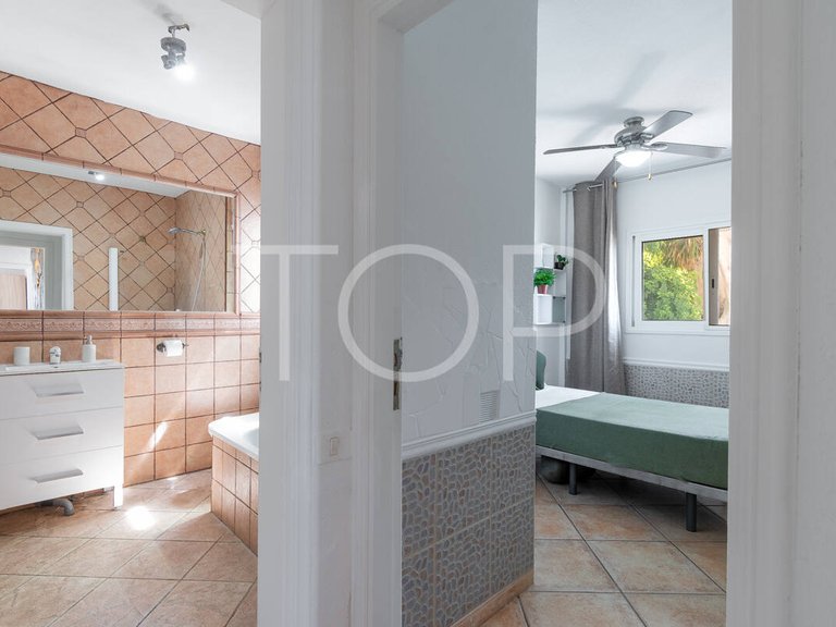 Country House for Sale in Guía De Isora, Tenerife 31