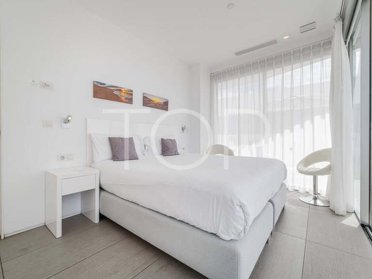 Apartment for Sale in Playa Del Duque, Tenerife 18