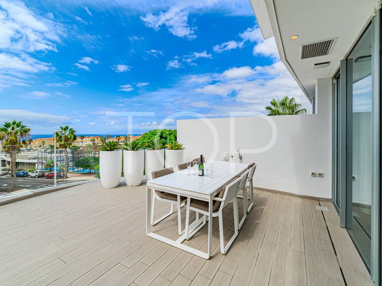 Apartment for Sale in Playa Del Duque, Tenerife 3