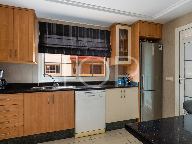 Apartment for Sale in Playa Del Duque, Tenerife 12