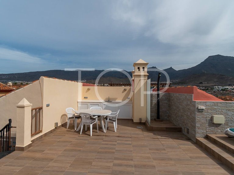 Apartment for Sale in Playa Del Duque, Tenerife 3