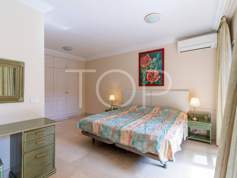 Apartment for Sale in Playa Del Duque, Tenerife 14