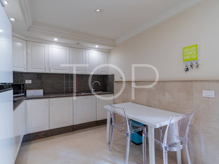 Apartment for Sale in Playa Del Duque, Tenerife 10