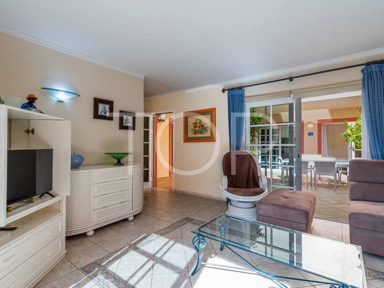 Apartment for Sale in Playa Del Duque, Tenerife 6