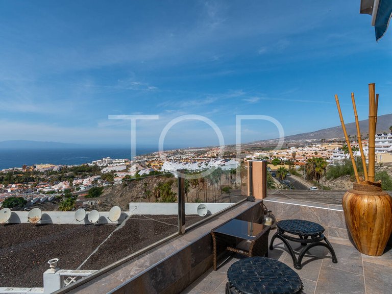 Town House for Sale in San Eugenio Alto, Tenerife 9