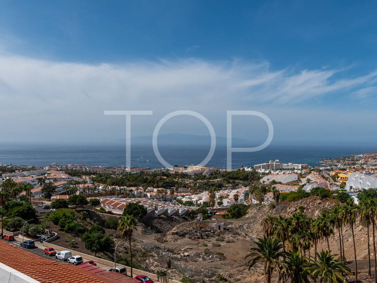 Town House for Sale in San Eugenio Alto, Tenerife 11