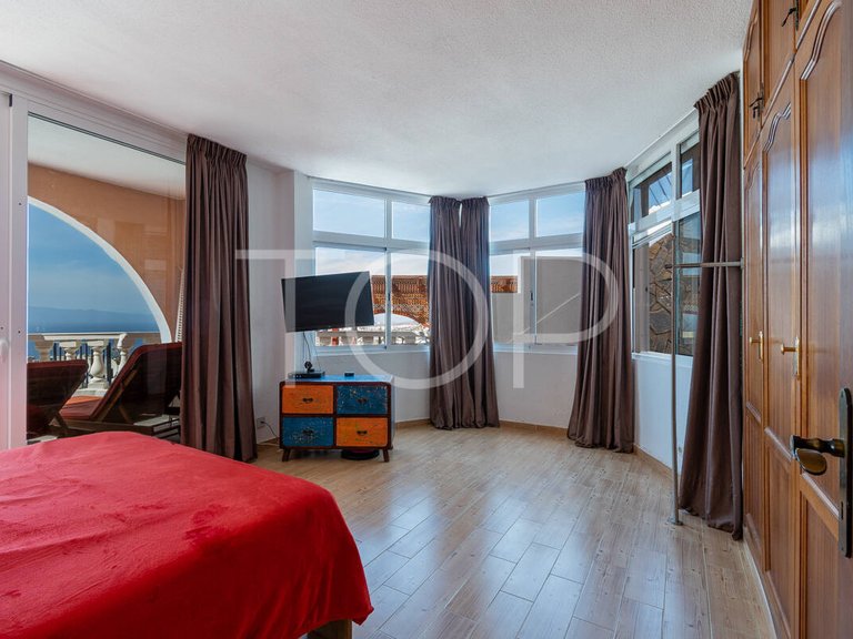 Town House for Sale in San Eugenio Alto, Tenerife 14