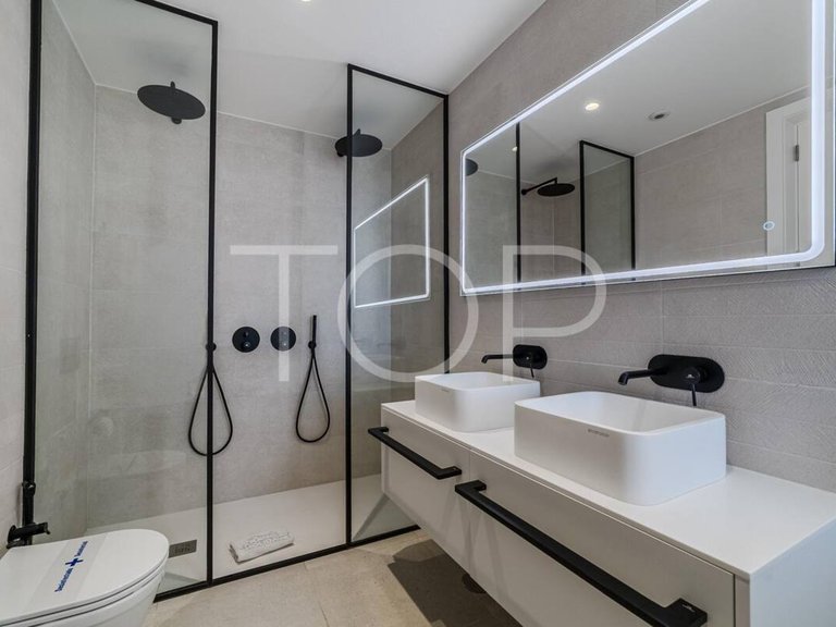 Villa for Sale in Rokabella, Tenerife 12