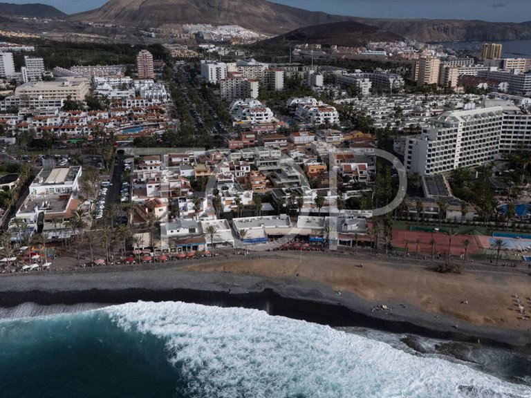 Villa for Sale in Playa De Las Américas, Tenerife 37