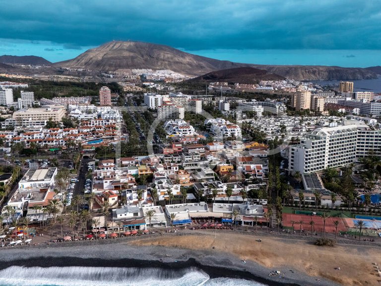 Villa for Sale in Playa De Las Américas, Tenerife 38