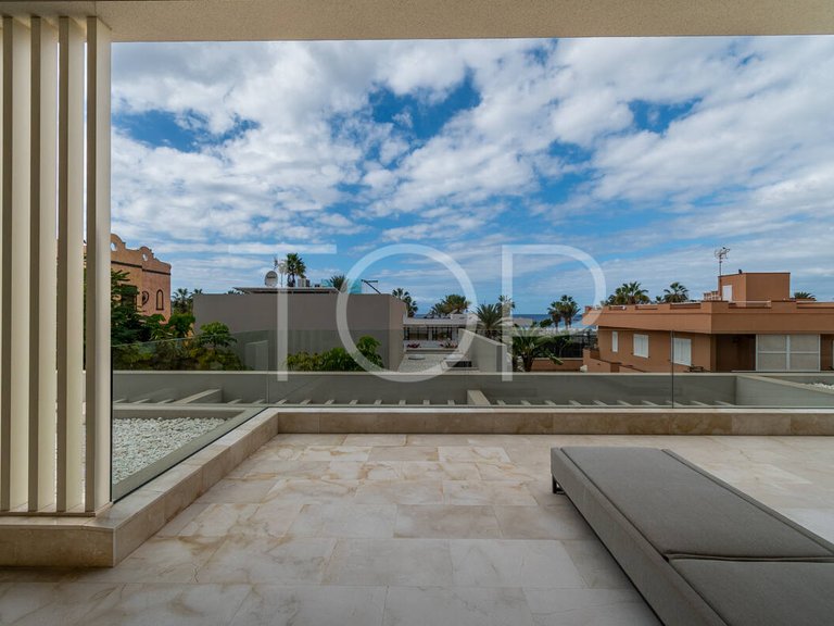 Villa for Sale in Playa De Las Américas, Tenerife 30