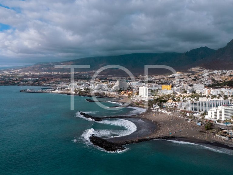 Villa for Sale in Playa De Las Américas, Tenerife 35