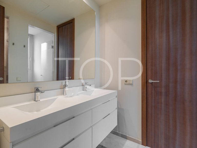 Villa for Sale in Playa De Las Américas, Tenerife 19