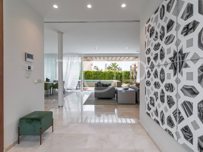 Villa for Sale in Playa De Las Américas, Tenerife 8