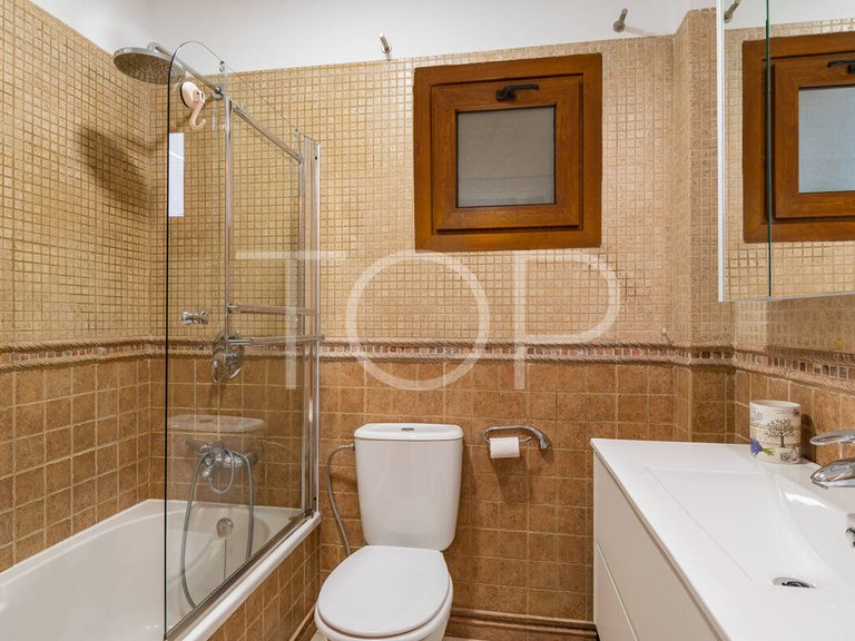 Apartment for Sale in Playa Del Duque, Tenerife 13