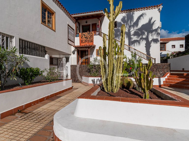 Apartment for Sale in Playa Del Duque, Tenerife 23