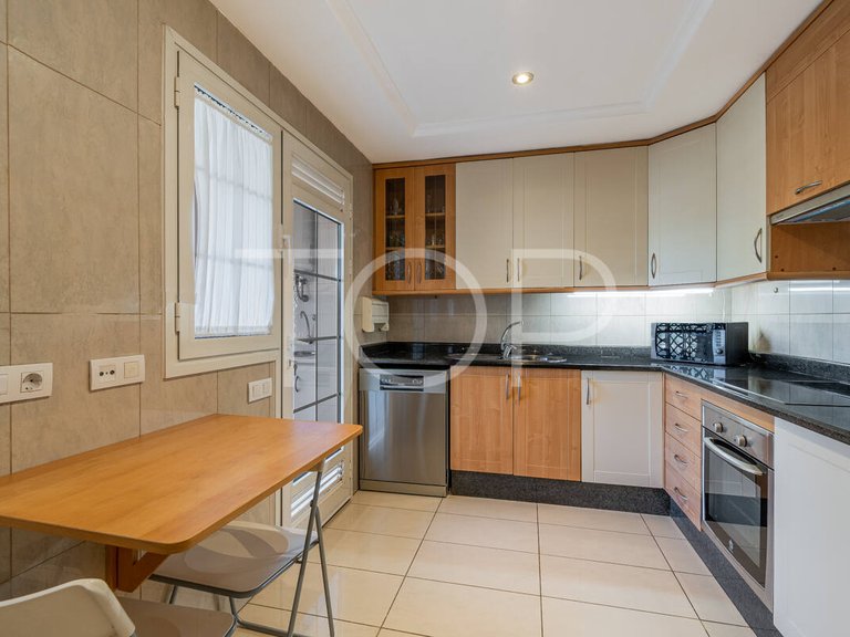 Apartment for Sale in Playa Del Duque, Tenerife 9