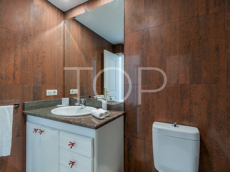 Apartment for Sale in Playa Del Duque, Tenerife 16