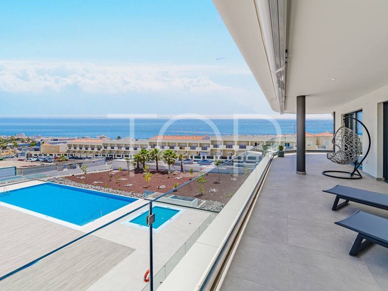 Apartment for Sale in El Madroñal, Tenerife 1