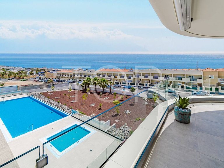 Apartment for Sale in El Madroñal, Tenerife 6