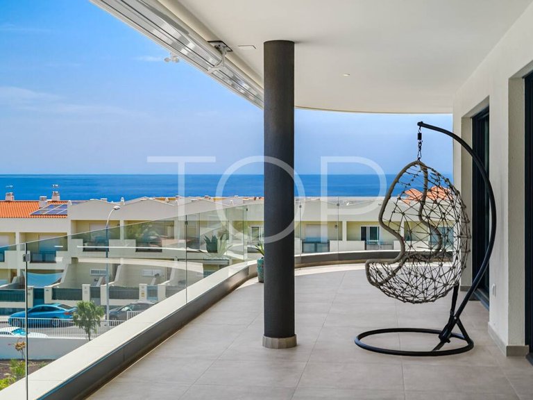 Apartment for Sale in El Madroñal, Tenerife 2