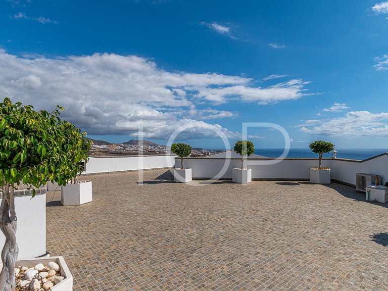 Villa for Sale in Golf Costa Adeje, Tenerife 21