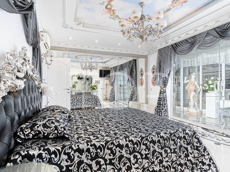 Villa for Sale in Golf Costa Adeje, Tenerife 10