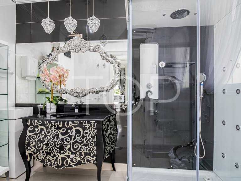 Villa for Sale in Golf Costa Adeje, Tenerife 34