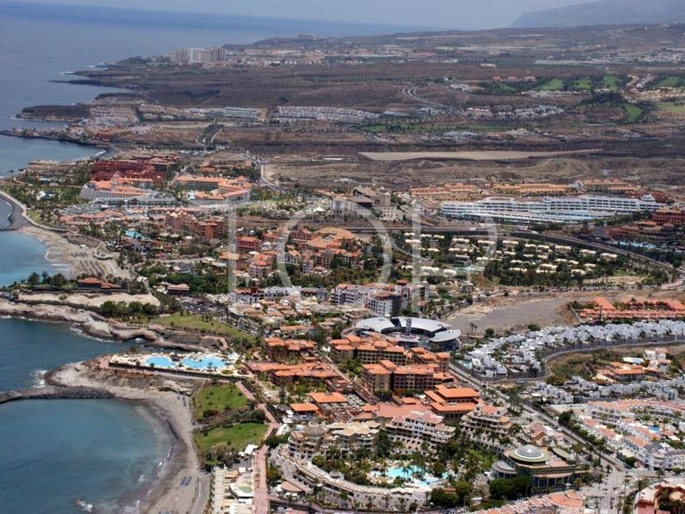 Apartment for Sale in Playa Del Duque, Tenerife 11