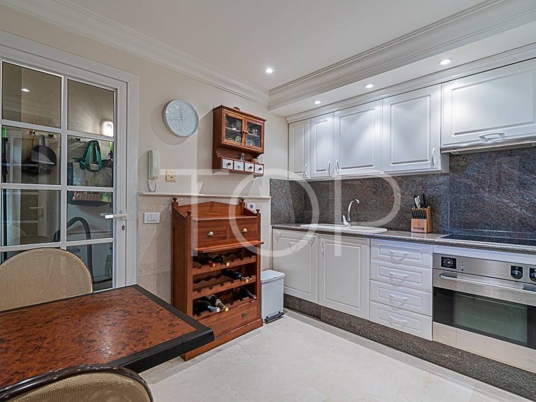 Apartment for Sale in Playa Del Duque, Tenerife 5