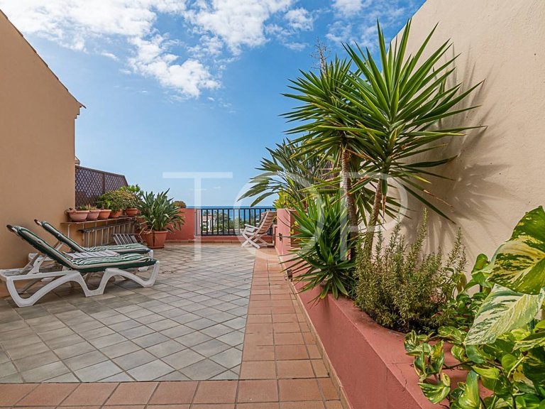 Apartment for Sale in Playa Del Duque, Tenerife 16