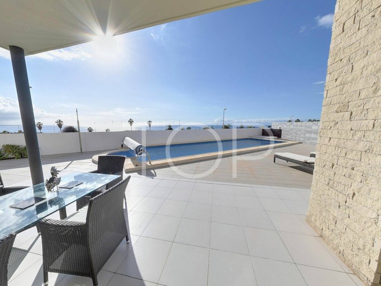 Town House for Sale in La Caleta, Tenerife 1
