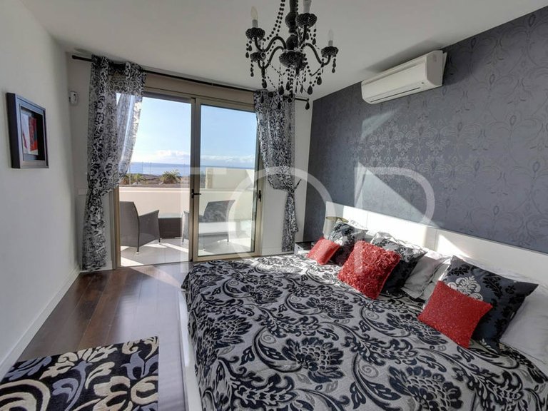 Town House for Sale in La Caleta, Tenerife 10