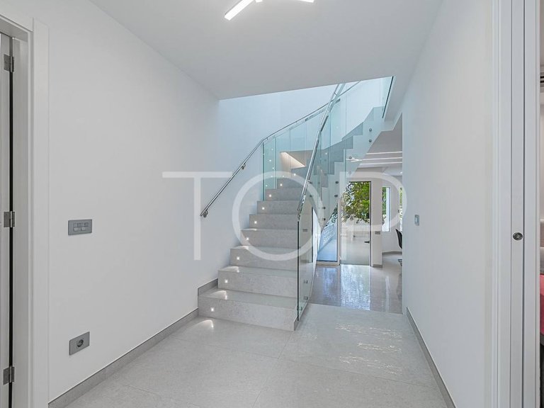 Town House for Sale in Playa De Fañabe, Tenerife 12