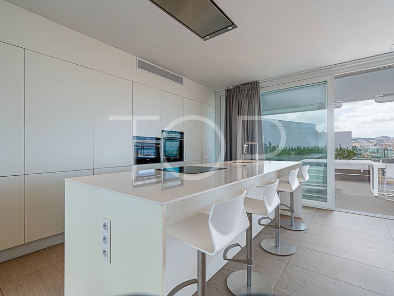 Apartment for Sale in Playa Del Duque, Tenerife 5