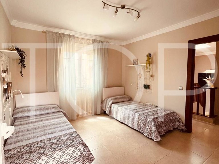 Villa for Sale in Los Cristianos, Tenerife 20