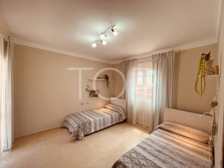 Villa for Sale in Los Cristianos, Tenerife 19