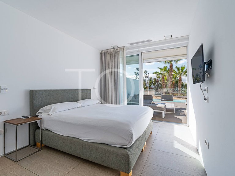 Apartment for Sale in Playa Del Duque, Tenerife 19