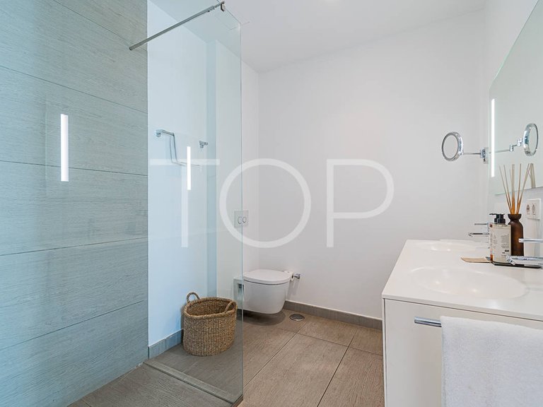 Apartment for Sale in Playa Del Duque, Tenerife 20