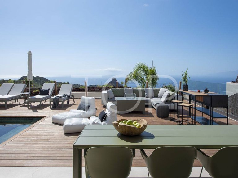 Villa for Sale in Roque Del Conde, Tenerife 6