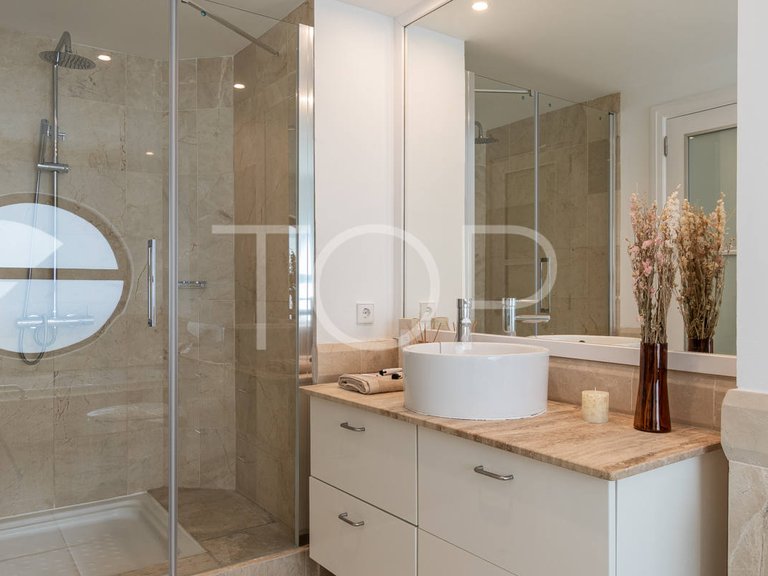 Apartment for Sale in Los Cristianos, Tenerife 13