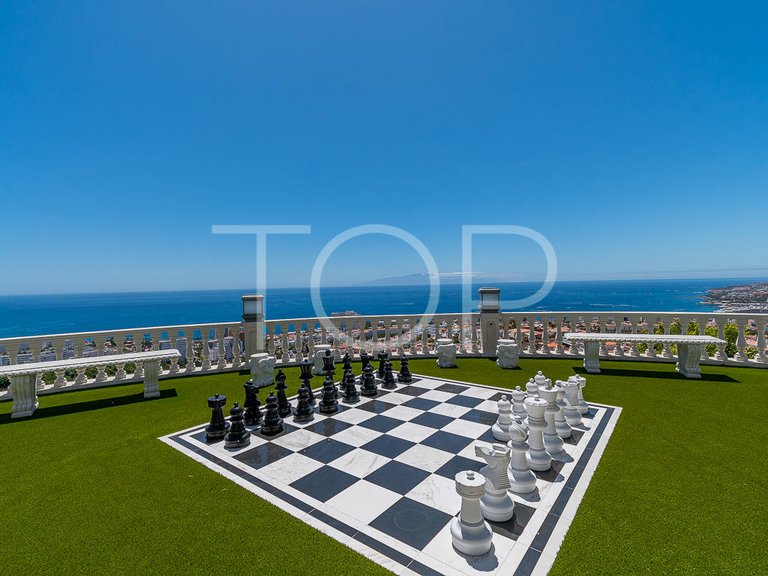 Villa for Sale in San Eugenio Alto, Tenerife 51