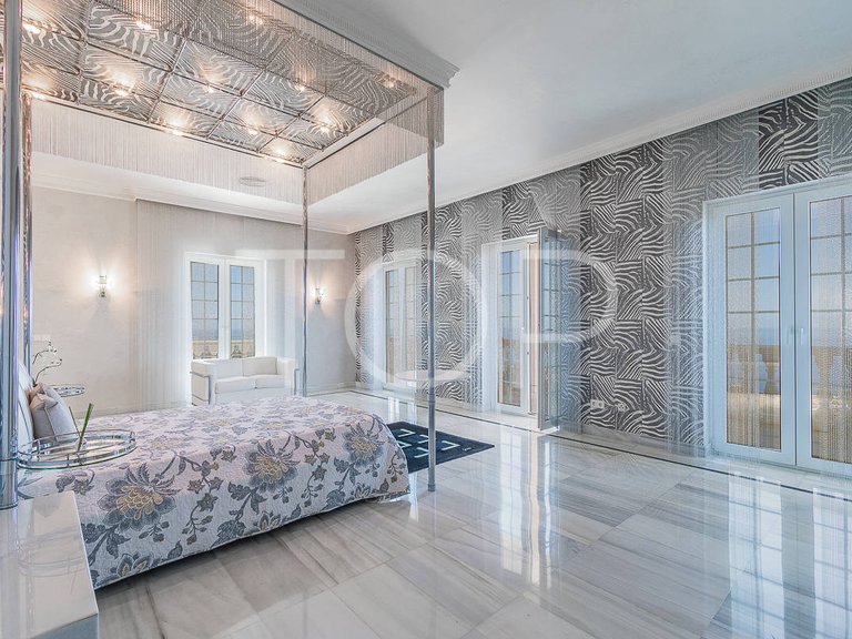 Villa for Sale in San Eugenio Alto, Tenerife 9