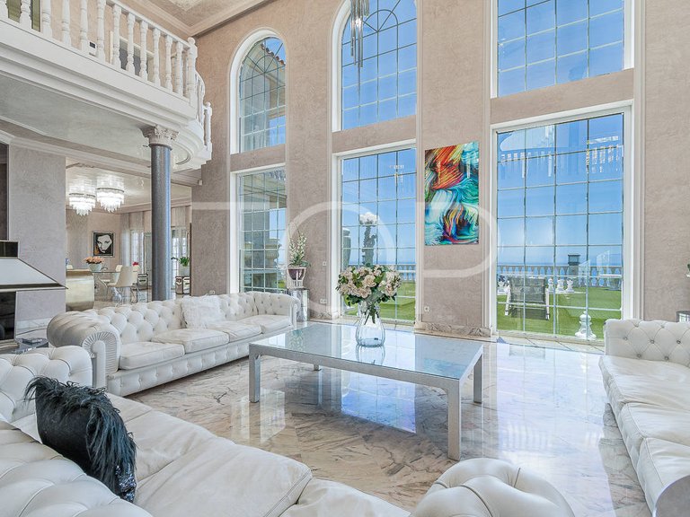 Villa for Sale in San Eugenio Alto, Tenerife 25