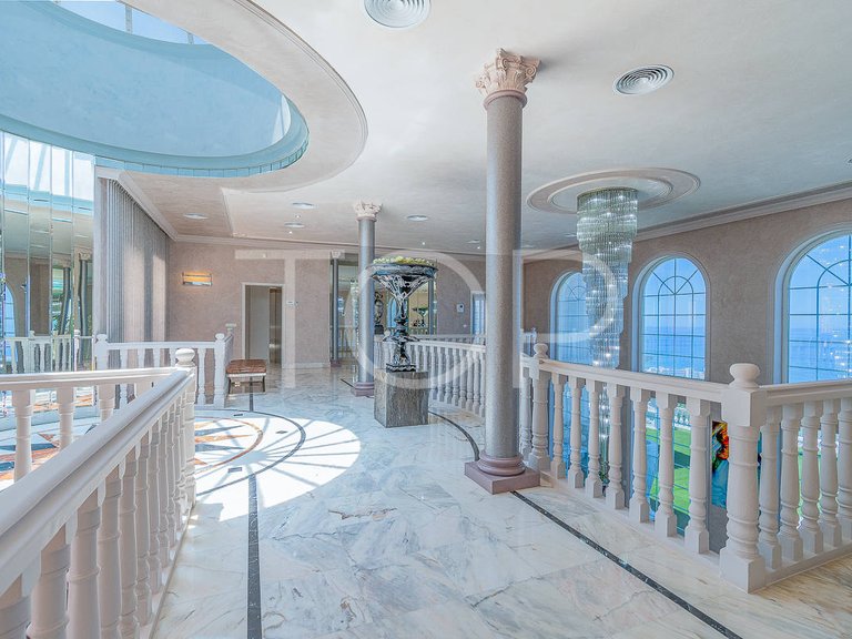 Villa for Sale in San Eugenio Alto, Tenerife 6