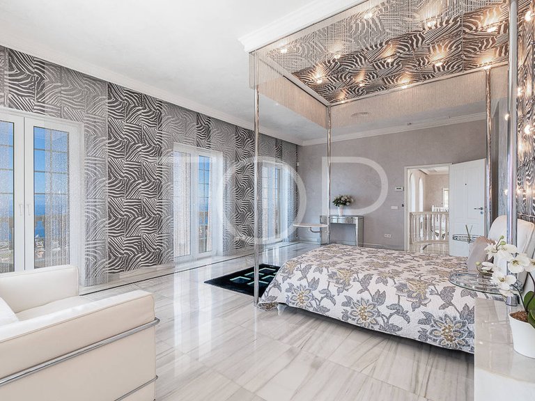 Villa for Sale in San Eugenio Alto, Tenerife 11