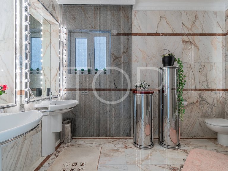 Villa for Sale in San Eugenio Alto, Tenerife 23