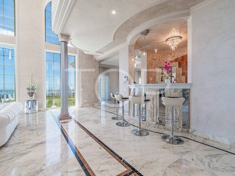 Villa for Sale in San Eugenio Alto, Tenerife 27