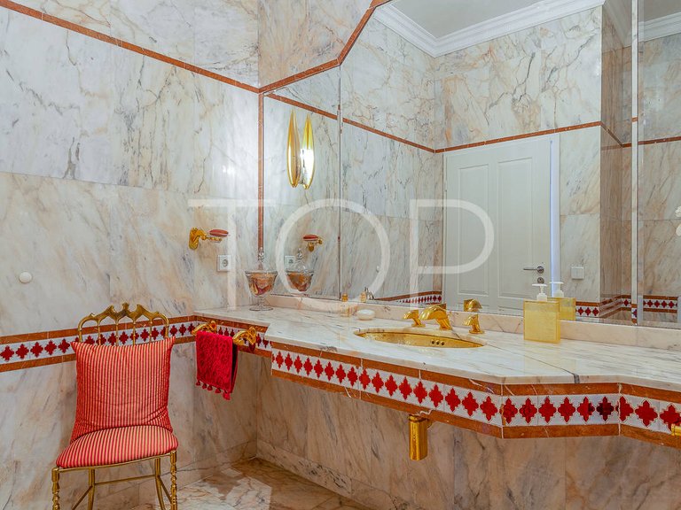 Villa for Sale in San Eugenio Alto, Tenerife 37